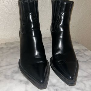 Zara boots worn a few times. Size 9